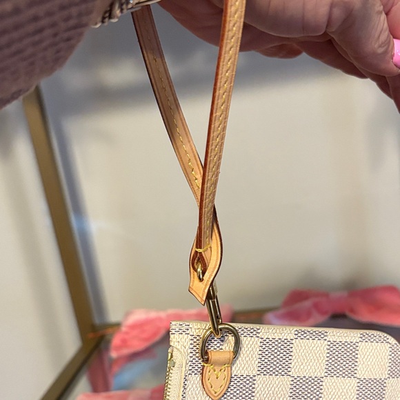 LV Checkered Cream and Tan Women's Pouch PM - Picture 5 of 5